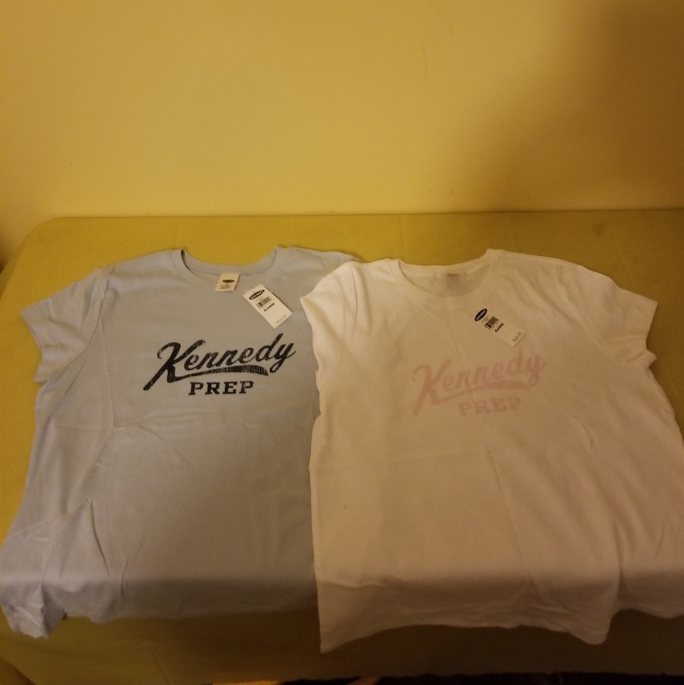 2 pcs Old Navy t shirts